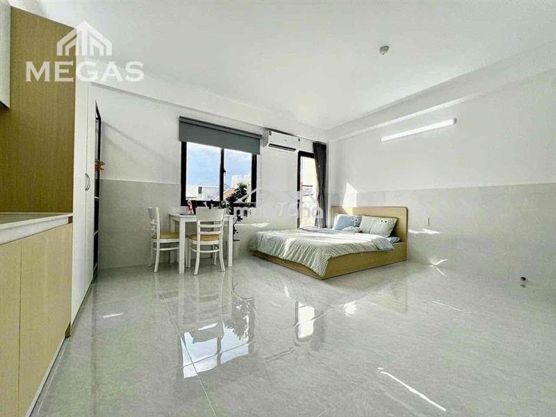 Cho thuê căn hộ ban công thoáng đầy đủ nội thất lê văn sỹ quận 3