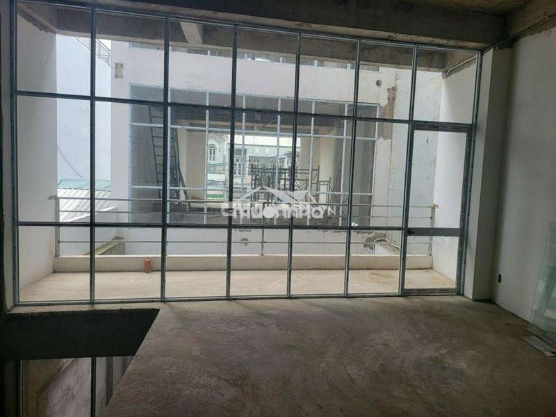 Cho thuê nhà nguyên căn đường hồng lạc