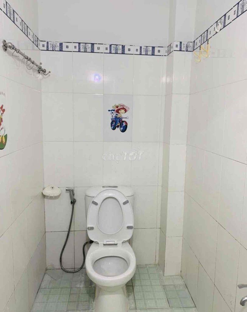 Can goc hem 861 tran xuan soan 120m2 co 4pn - 4
