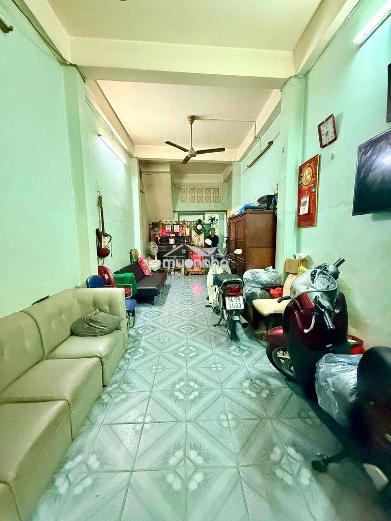 Nhà mặt tiền nội bộ hưng phú 2 lầu đúc thật