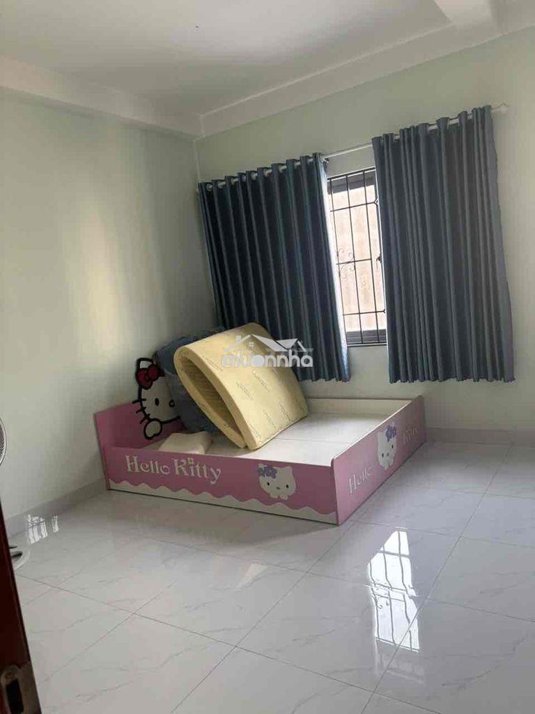 Phòng mới đầy đủ tiện nghi