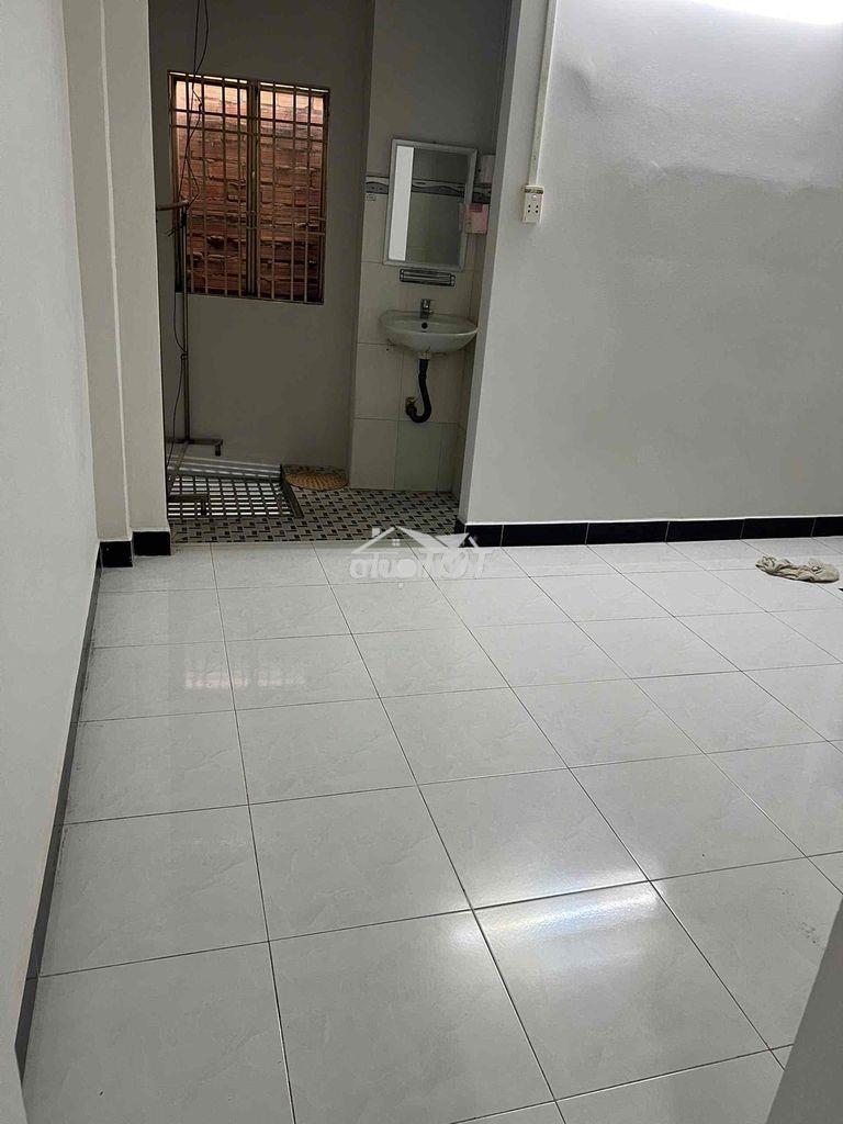 🟢 Nhà thuê trệt,lầu 4 x 11-3 pn,2 wc hẻm gần mt tạ quang bửu p2q8 - 3