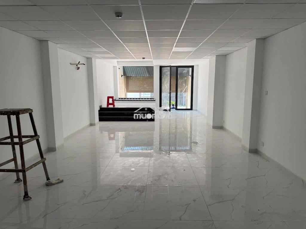 ⭕️Cho thuê toà văn phòng trương văn bang,400m2 hầm + 4 tầng chỉ 55tr/th - 3
