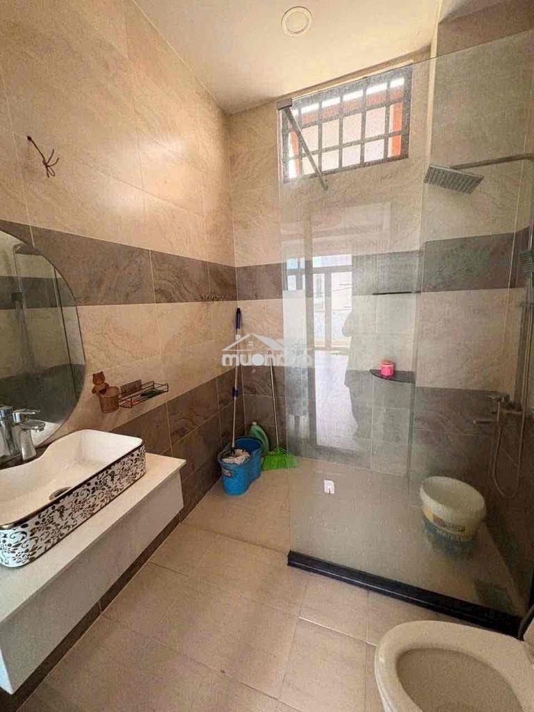 Nhà 1 trệt 2 lầu 3 phòng ngủ 3wc gần phạm văn đồng thủ đức - 2