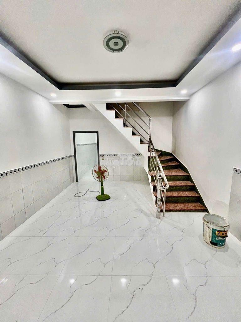 Nhà mặt tiền hẻm thông thoáng quận7 1 lầu 48m2