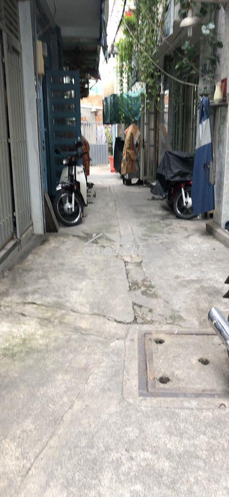 Cho thuê nhà 3pn, 3toilets, q4, tp.hcm.