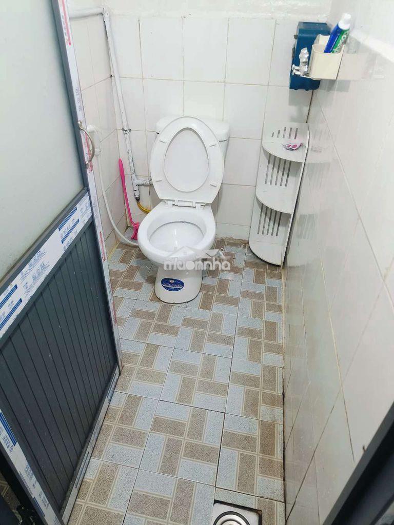 Tìm bạn ở ghép gần ngã tư 550 - 3
