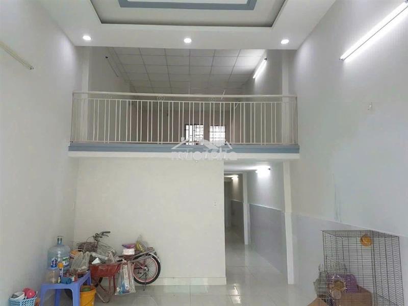 Cho thuê nhà gần công nghiệp thực phẩm dt : 4x25, 1 lững 