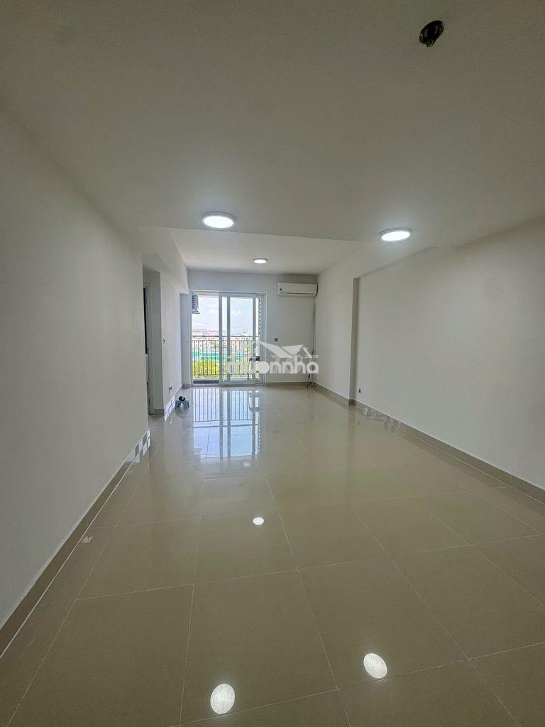 The park residence cho thuê 3pn 2wc giá 11tr5 sẵn pass xem đươc liền