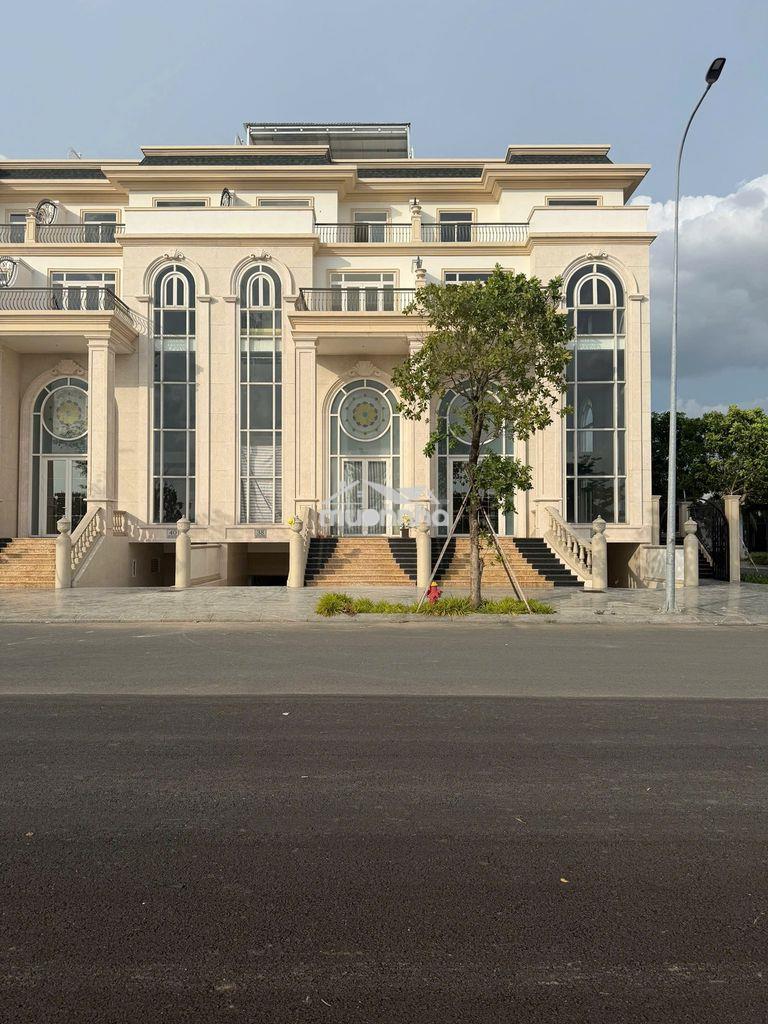 Căn hộ dịch vụ mới tinh tại vạn phúc city - free 10 ngày tiền phòng
