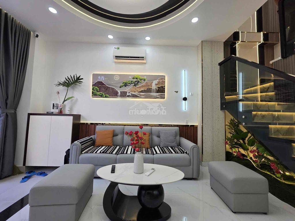 Mặt tiền nhà ngang 7.4m căn góc 2 mt cực thoáng trung tâm q7 - 3