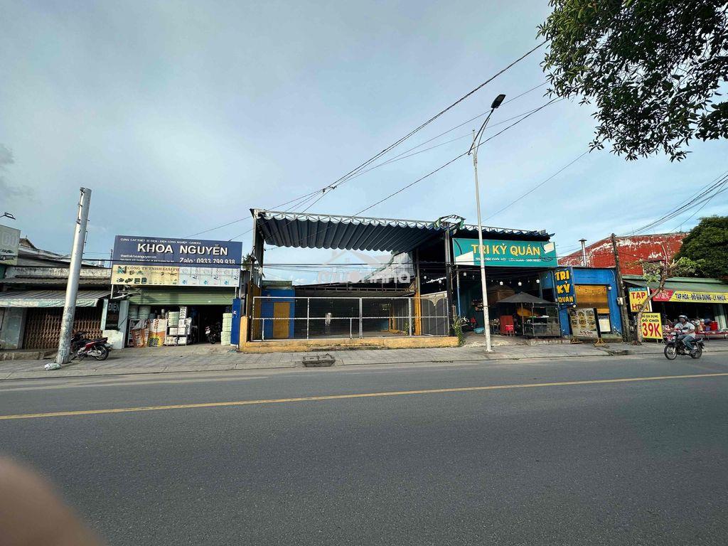 Cho thuê đất mặt tiền đường cách mạng tháng tám - 2