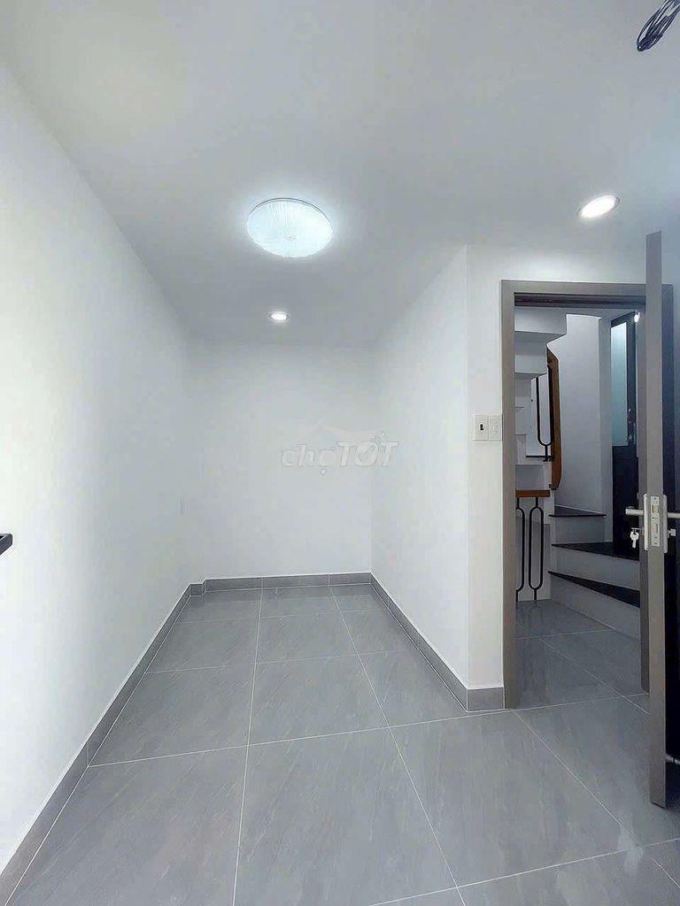 Nhà đẹp hẻm âu cơ - 2 lầu - 3