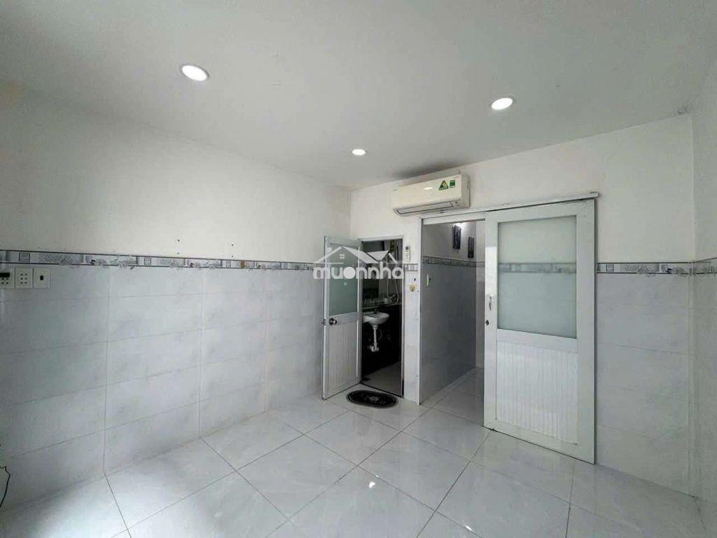 Cho thuê nhà 2pn3wc nguyễn trãi q1 - 3