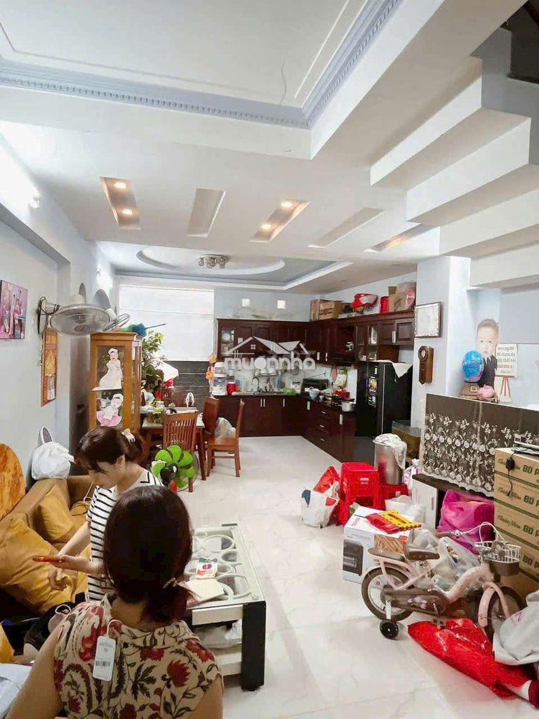 Cho thuê nhà đ/c 1/39 sơn kỳ - 4m5x17- 4 tầng -4pn-3wc_ giá rẻ - 2