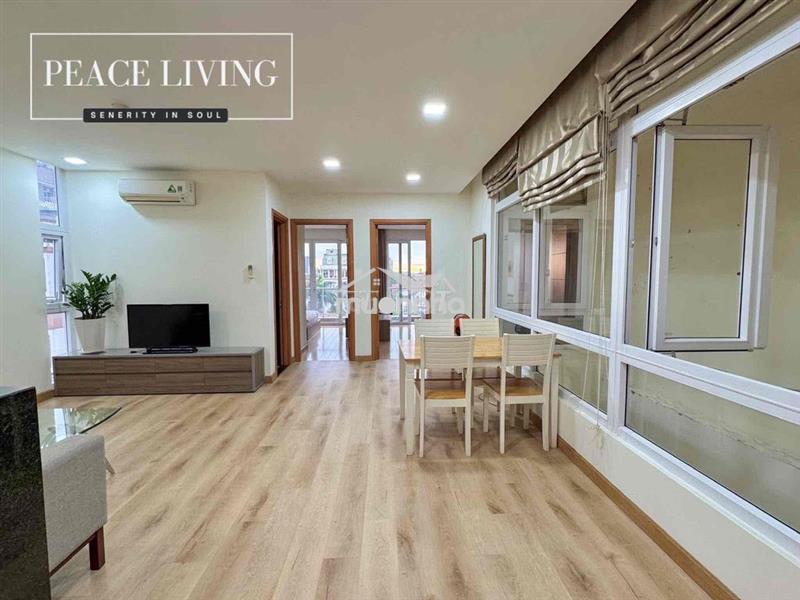 Cho thuê căn hộ 2pn ngay công viên hoàng văn thụ bancon siêu thoáng