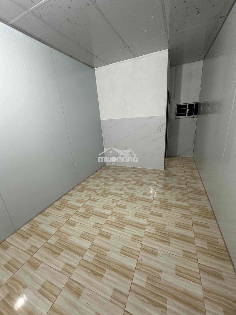 Phòng trọ 1tr8 có máy lạnh 2tr3 có toilet riêng - 3