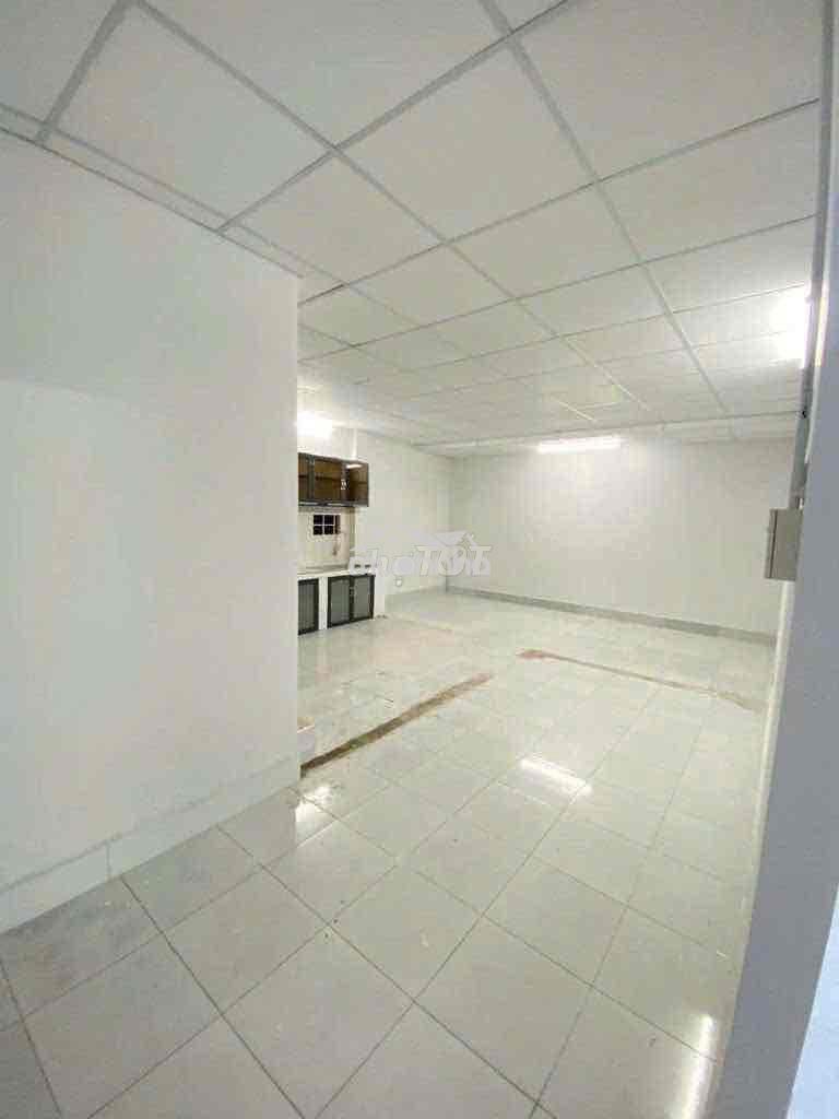 Cho thuê nhà rộng rãi, trệt 1 lầu, 3pn 2vs - bình quới p28 bt - 3