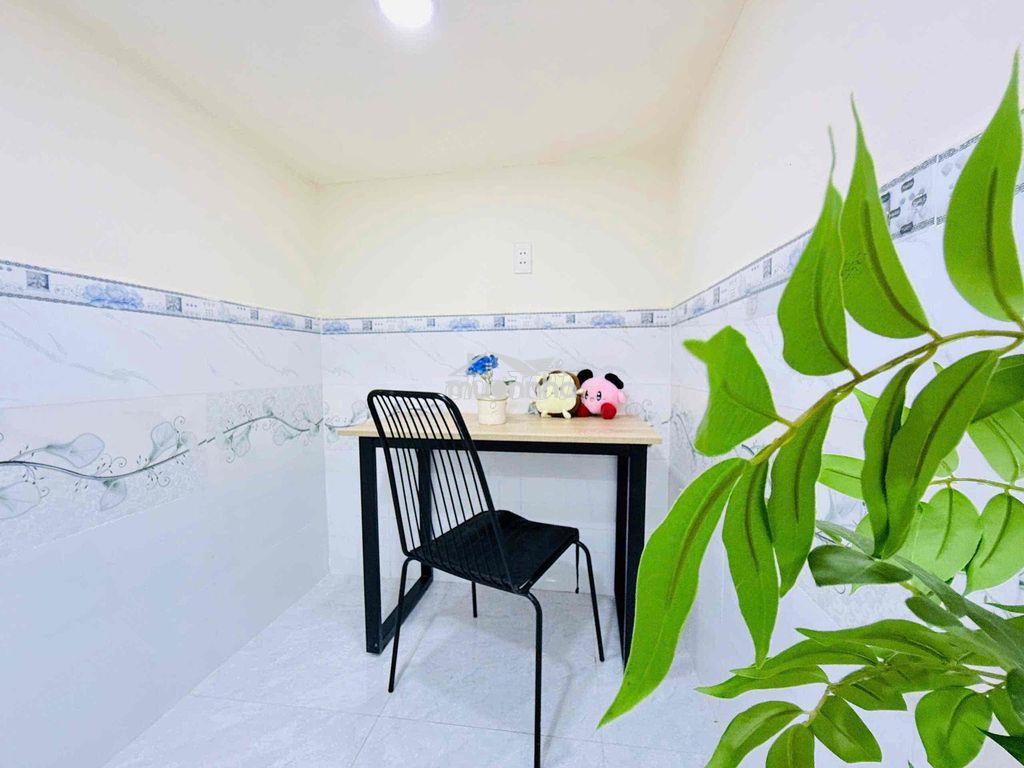 Phòng gác lửng cửa sổ trời thoáng đẹp - 3