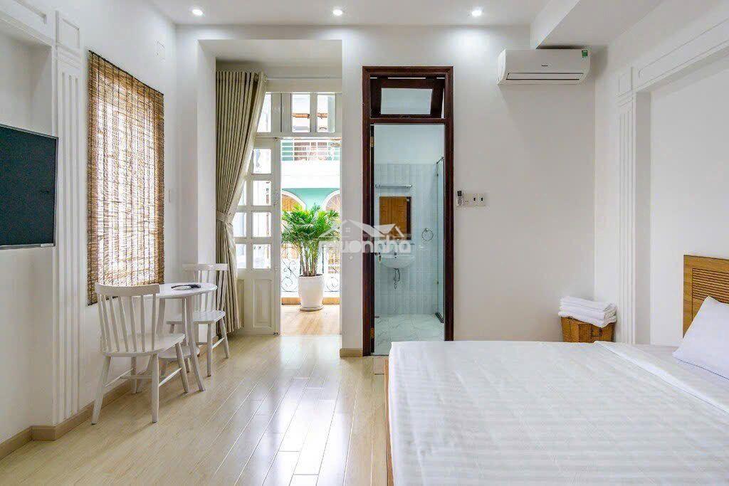 Vào là ở - 2