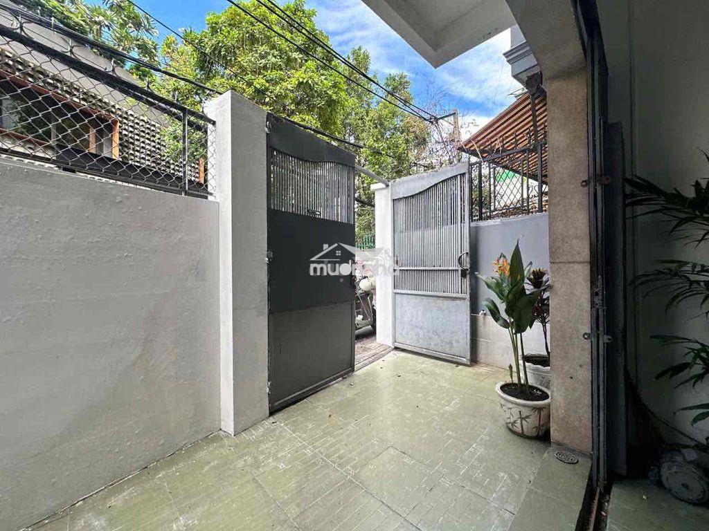 Nhà mặt tiền 2 phòng ngủ 5x12 trần kế xương - 2