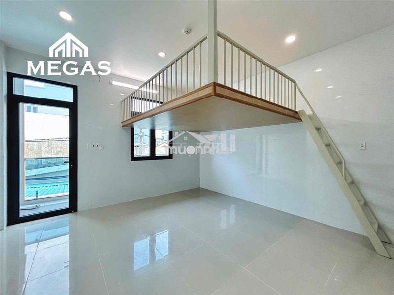 Cho thuê căn hộ duplex siêu rộng nằm ngay ngã tư thủ đức