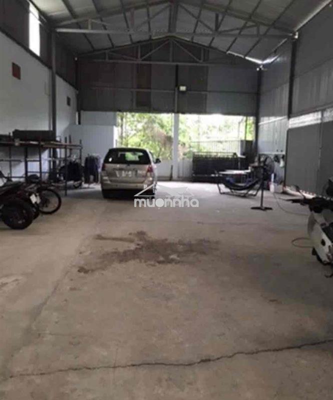 Cho thuê xưởng đường xe công mặt tiền bùi thị xuân