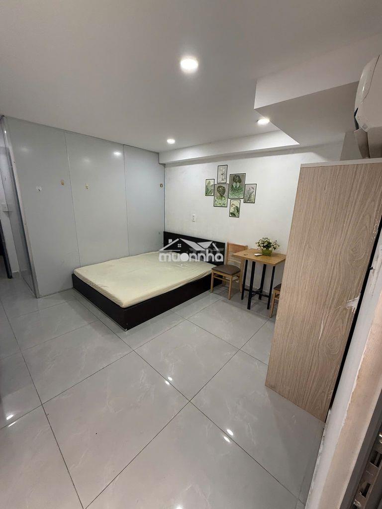 Chdv: phòng 201, 1np, tách bếp, 2wc, full nội thất, thang máy