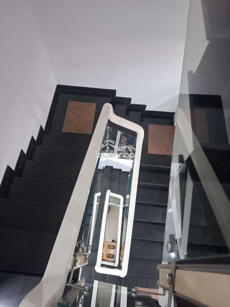 🏤 Nhà đẹp 5 tầng 44 m²hẻm xe hơi đ.thích quảng đức phú nhuận.tl 9,2.tỷ - 4