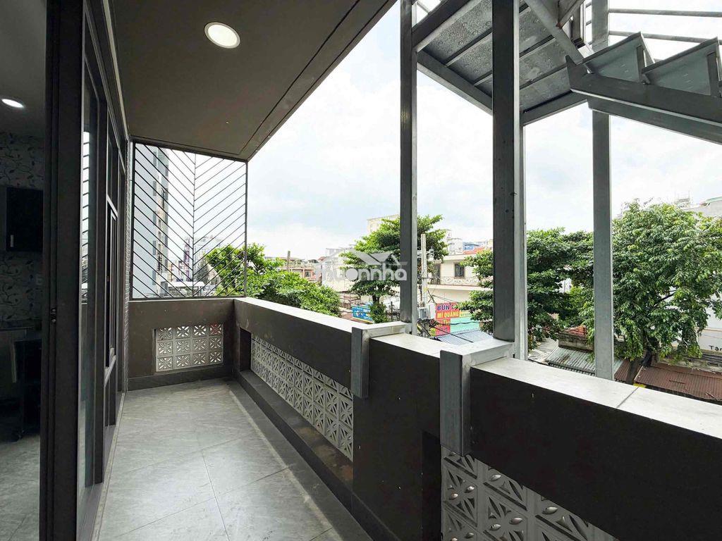 Căn hộ dịch vụ có ban công ngay lotte mart - 3