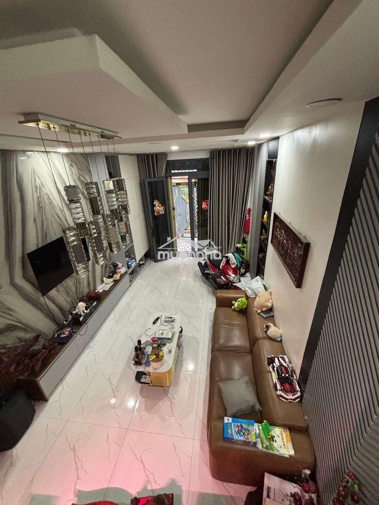 Bán nhà 3 tầng bùi minh trực quận 8- dt 82m2 - giá 8.8 tỷ hẻm thông - 3
