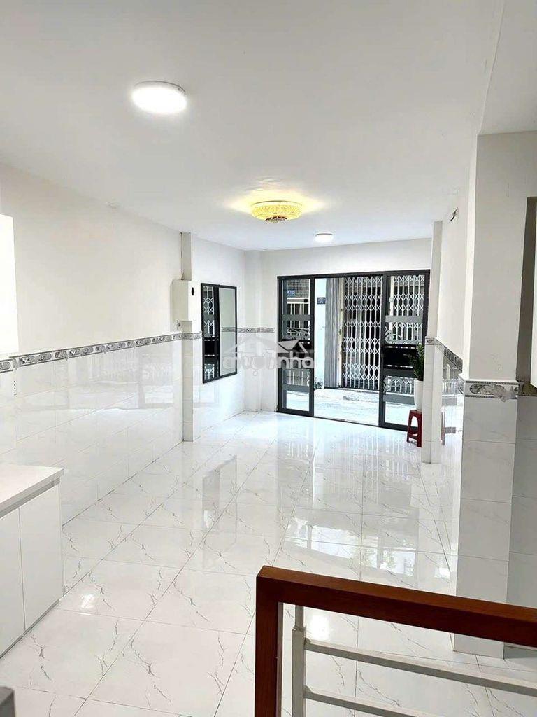 Nhà mới full nội thất ðẹp,hẻm 4m.sát mặt tiền ðường bến thành. - 2