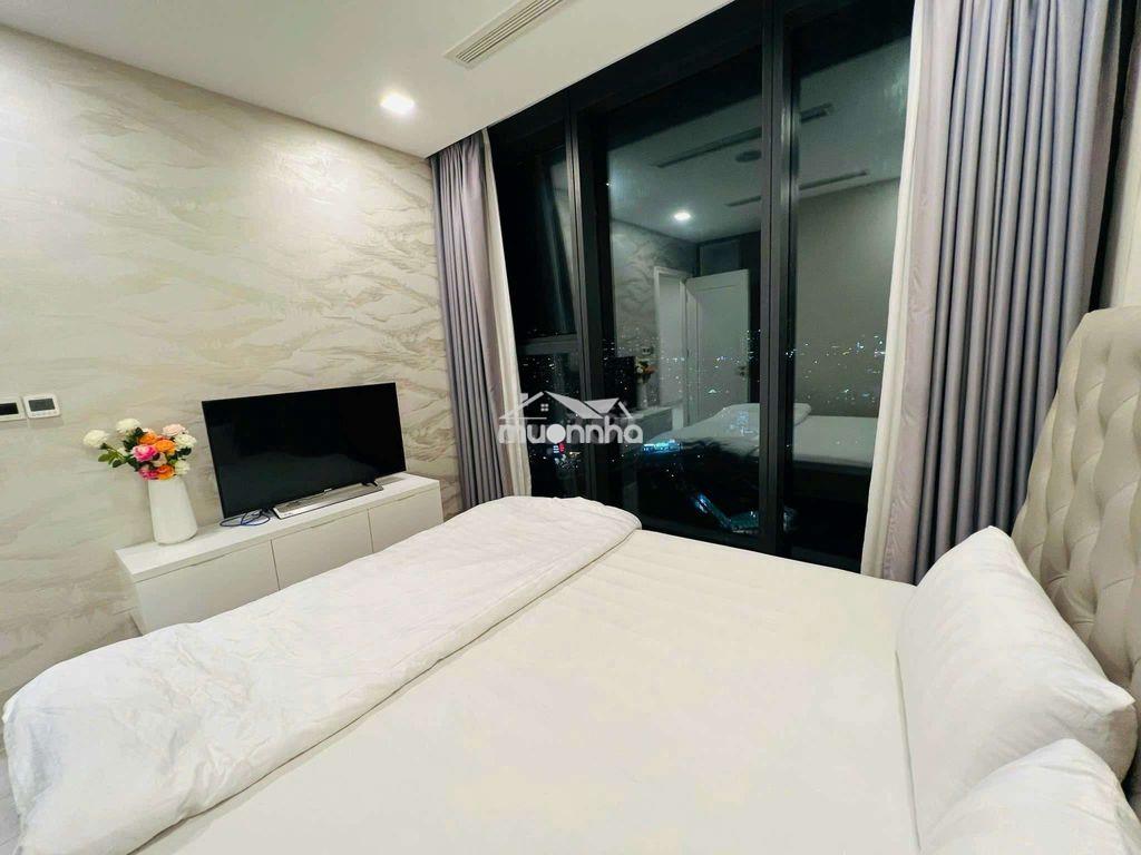 Cho thuê căn hộ 82m2 2pn vinhomes golden river bason - 4