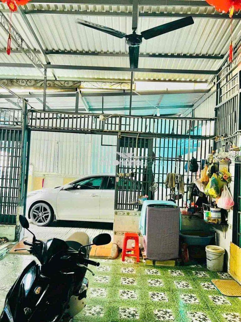 Cho thuê nhà cấp 4 hẻm đường 8 linh trung thủ đức