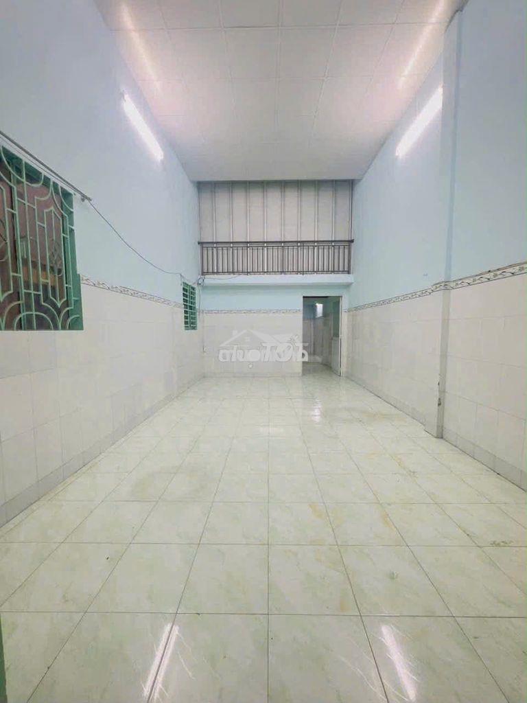 Nhà bà điểm 5, sổ riêng, 4x17m, 1 lửng