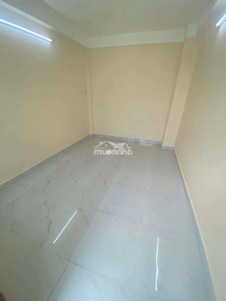 Hẻm 6m lạc long quân - 2