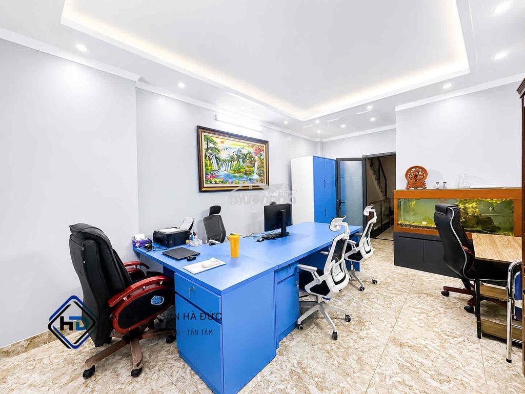 Văn phòng mặt tiền đường lê thị riêng có ban công thoáng mát - 2