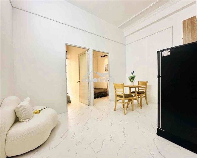 2 phòng ngủ, ban công, full nội thất, giá rẽ