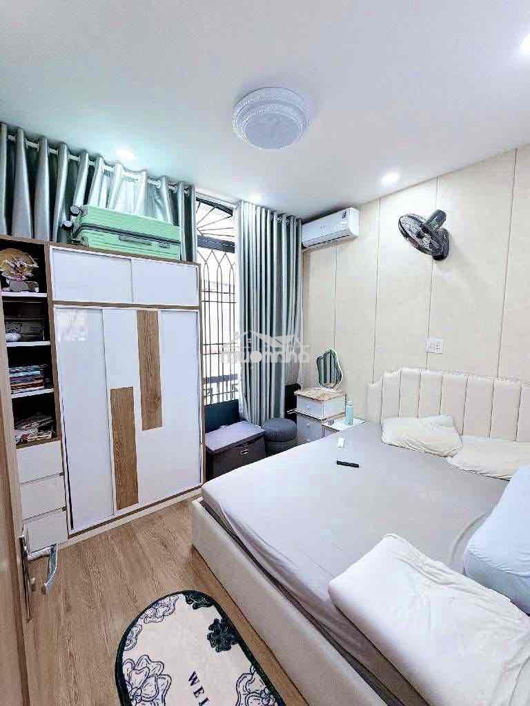 Nhà đẹp, 2 mặt hẻm, ko lg qh - trần văn đang - 3.4/4x5(18/20m2), 3tầng - 4