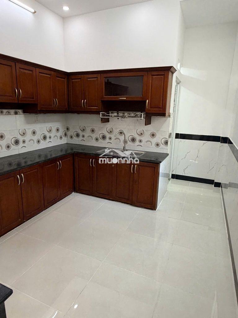 Hot quận 12 nhỉnh 4 tỷ - hẻm xe hơi - 3 tầng kết cấu - sổ vuông full - 3