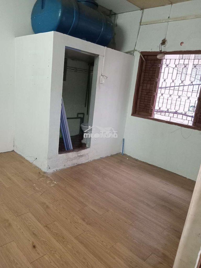 Góc 2mt hẻm xe hơi q10 , giá 10tr - 4