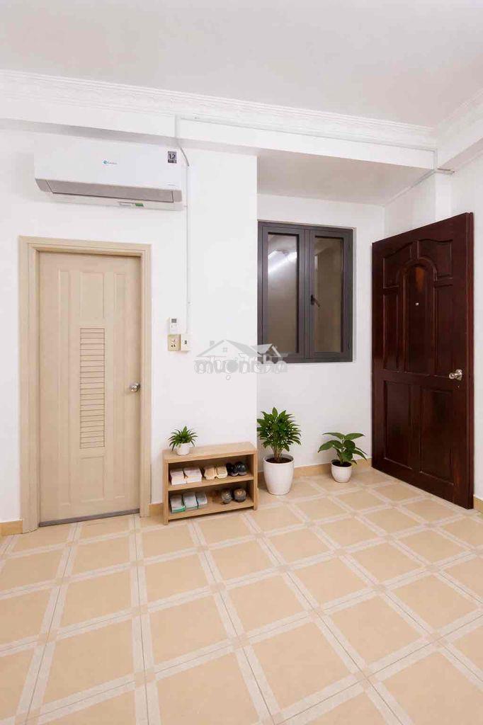 Phòng có cửa sổ vệ sinh riêng