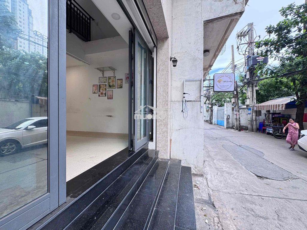 Cho thuê mbkd hoặc ở gác cao 2m rộng 40m2 có 2wc hẻm xt ngay 3/2 q10 - 2