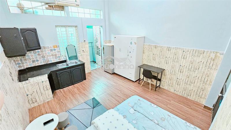 Phòng full nội thất, khu wc, máy giặt riêng tách phòng, cửa sổ trời !