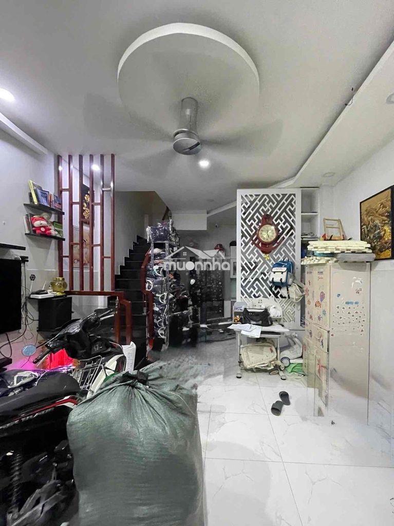 Bán gấp nhà hxh chiến lược 28m2 4x7 giá nhỉnh 3ty