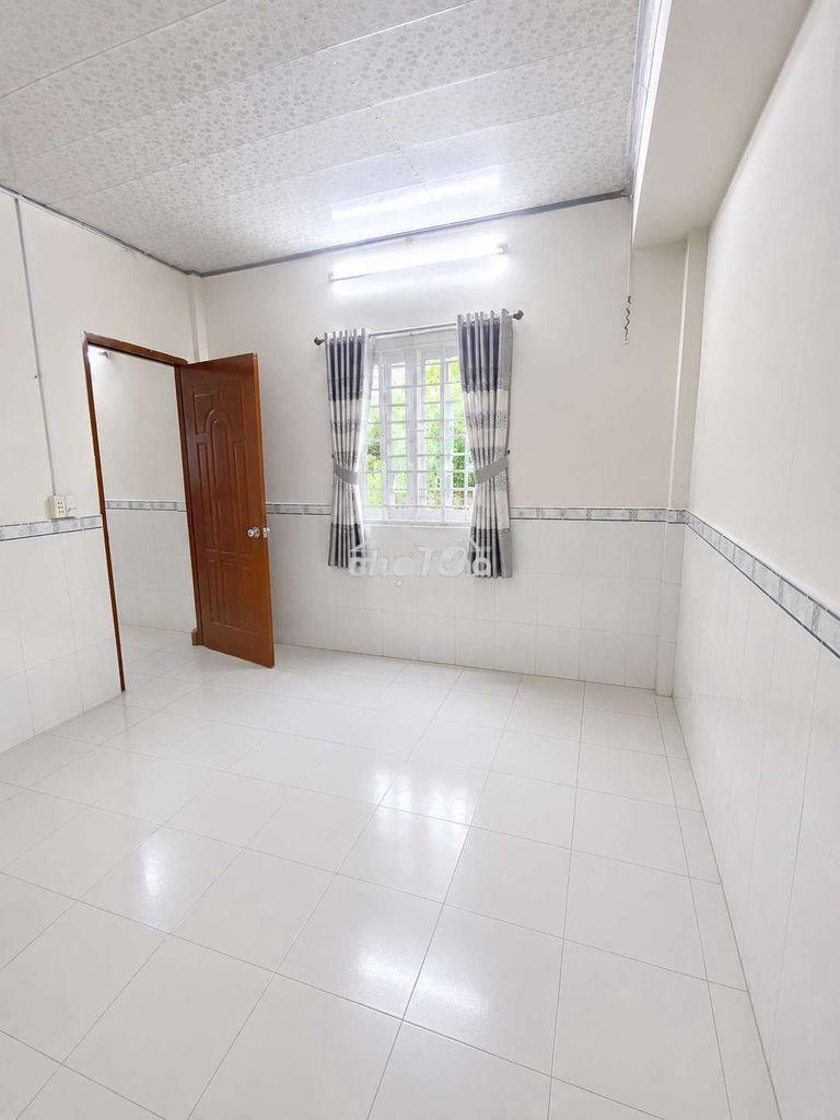 Bán nhà hàng hiếm, 51m2, ngang 4m, chỉ 3 tỷ nhỉnh, chủ ngộp, quận 8 - 2