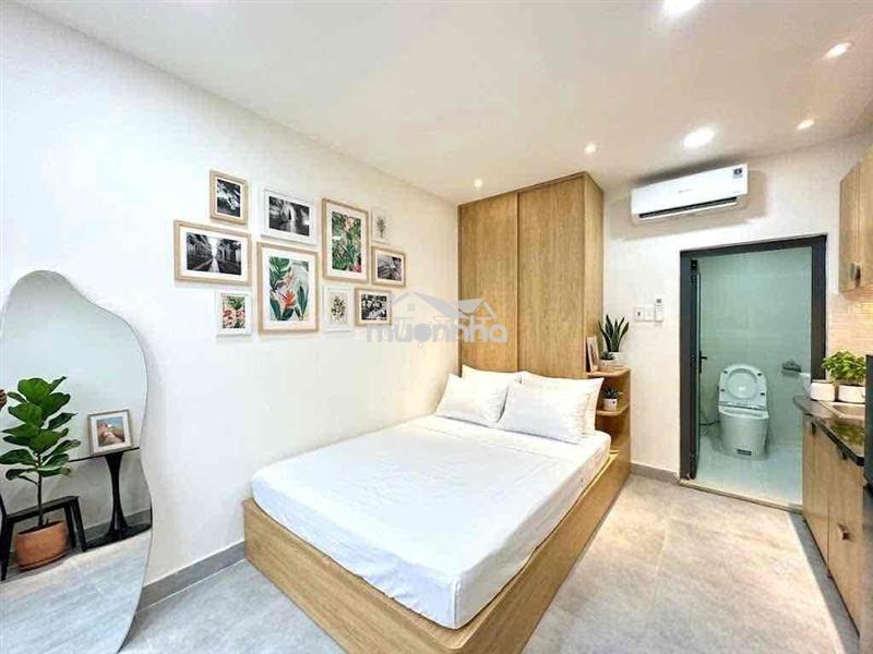 Căn hộ studio mới – cửa sổ trời full nội thất