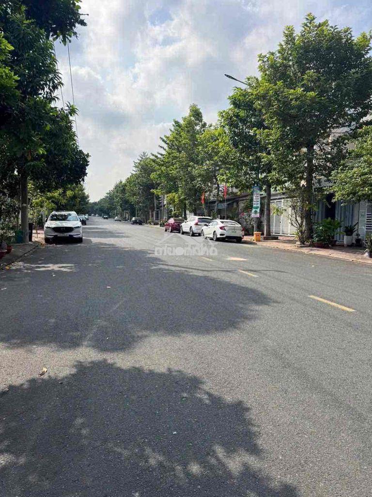 Cho thuê nhà mặt tiền kinh doanh khu dân cư hiệp thành 3