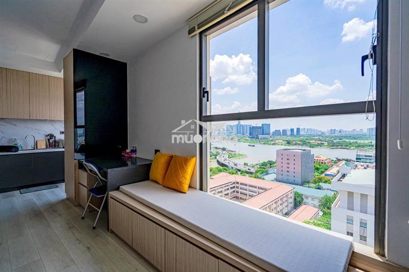 Căn hộ saigon royal - 50m2- giá: 5.2 ( view sông)-  căn góc-