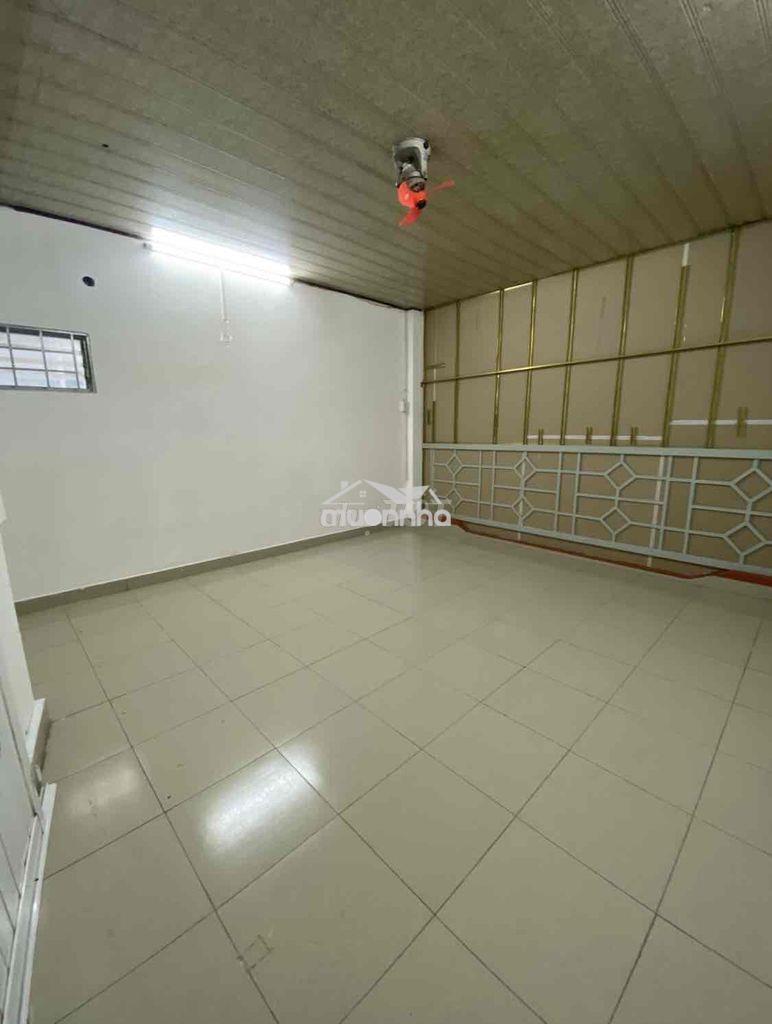 Cho thuê nhà mtkd cx phú lâm b bà hom q6- 4 x 12- giá 14tr- trệt, gác - 3